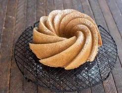 Nordic Ware Heritage Bundt Kageform - Klassisk Design til Perfekt Bagning -Møbelbutik 3990 0b022bda 92a9 477f bc13 a40c2587417e