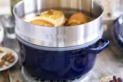 Staub Cocotte M. Damper -Møbelbutik 3990 13020230 bb2f 41ab b667 de89a4f478dc