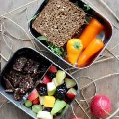 Yummii Yummii Denmark Bento Boks Medium + Med 2 Rum - Perfekt Madkasse til Organiseret Madopbevaring -Møbelbutik 3990 163bcac5 7dd3 4730 89e2 181d75c6ed57