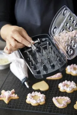 Blomsterbergs Tyllesæt - 24 Dele | Professionelt Bageudstyr til Dekoration -Møbelbutik 3990 191540eb 4921 428d 8bd9 38137d9b0638