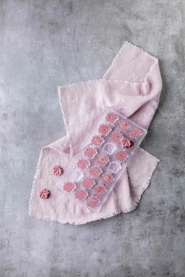 By Ditte Julie Chokoladeform - Blad | Høj kvalitet bageudstyr til chokolade 4 By Ditte Julie Chokoladeform - Blad | Høj kvalitet bageudstyr til chokolade - Billede 2