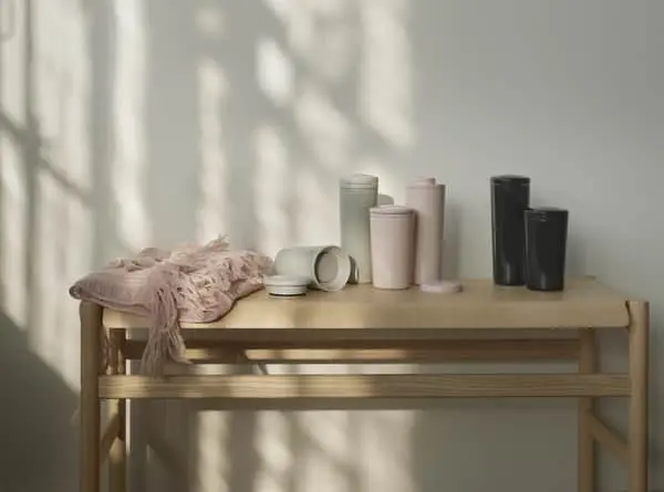 Stelton Carrie Termoflaske - Elegant og Funktionel Termokande 4 Stelton Carrie Termoflaske - Elegant og Funktionel Termokande - Billede 2