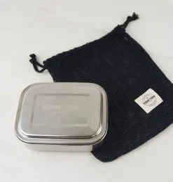 Yummii Yummii Denmark Bento Boks Medium + Med 2 Rum - Perfekt Madkasse til Organiseret Madopbevaring -Møbelbutik 3990 603f9285 7004 4f18 aa38 3ded342a5dbd