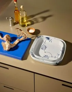 Royal Copenhagen Blå Mega Riflet Fad -Møbelbutik 3990 6ab1c842 b58f 460b b389 39f18f5ecebf