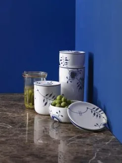 Royal Copenhagen Blå Mega Riflet Opbevaringskrukke M. Låg -Møbelbutik 3990 70b82f65 bcc6 46f1 a088 506338564a3e