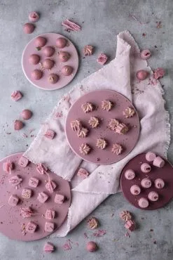 By Ditte Julie Chokoladeform - Premium Chokoladeforme til Bageentusiaster -Møbelbutik 3990 c9883840 8f33 479b a1d2 86f08e3576fb