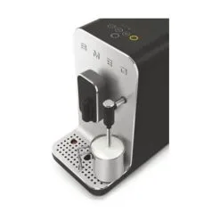 Smeg 50's Style Fuldautomatisk Espressomaskine BCC02BLMEU -Møbelbutik 3990 d4541557 ae5d 401d 86bf 91978f124df2