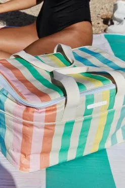 SunnyLife Letvægtig Køletaske - Perfekt til madopbevaring og organisering 5 SunnyLife Letvægtig Køletaske - Perfekt til madopbevaring og organisering -Møbelbutik 3990 eb45af1b 57e5 49e9 8a69 fee4012a78c7