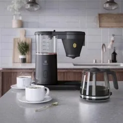 Electrolux Explore 7 Kaffemaskine E7CM1-2GB -Møbelbutik 3990 eed8a575 115c 4411 96e9 8bfac39e5e31